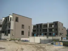 新出 边套大花园、附露台 地下室 随时看房