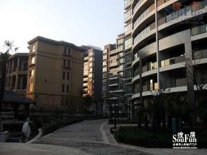 天逸轩精装大两居,业主诚心出售,看房方便