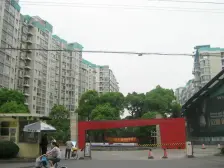 北新泾标杆小区新上中间位置两房!高区非顶楼