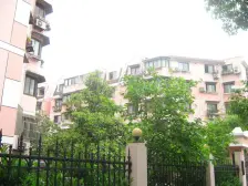 电梯三房,98年小区,边套全明户型,近二号线淞虹路