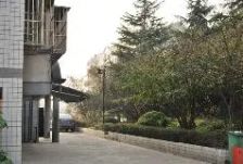 莲花苑147平,三室二厅二卫,南车库20平(有产证)