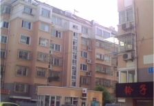 天馨顶楼带阁楼 有产权 精装