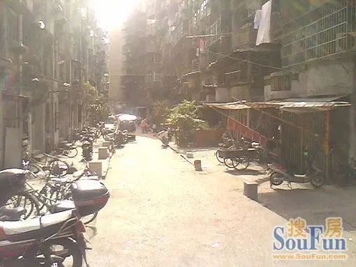 广外路住宅楼实景图