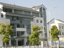 少见朝东带露台公寓,简单装修,房东诚售