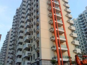 市区地铁口三四号线,精装两室,朝南户型,不靠高架