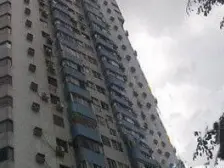 两路口朝南看江+住家方便+户型方正出入交通方便电梯房