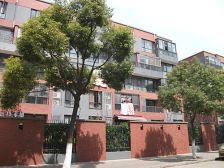 采光充足,主卧朝南,中式风格,小区中心位置