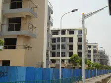 高品质,叠加别墅,邻广场,小区中间位置,房龄新。