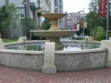 叠拼,缙云山下,位置好,适合宜居。