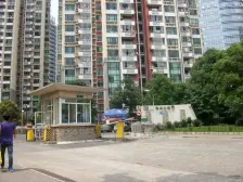 新上大三房,品质小区车位充足,精装智能家居