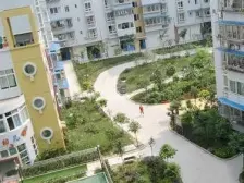 石桥铺交易城旁,离菜市场近,交通生活便利