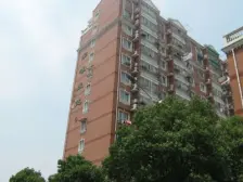 宁国路地铁02年 两房两卫 全明户型 有租赁车位 可看房