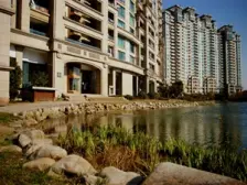 高区南北通改了三房 视野开阔 我司拿到了底加