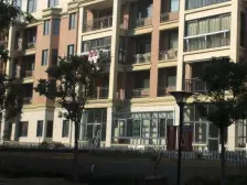 近万宝 产证满五 采光好视野开阔 地铁口 诚意出售