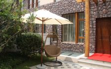 嘉闵线花园别墅,地下室,花园,露台,满五年,精装修