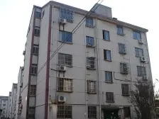 江兴小区 ·四室两厅 户型方正 装修保养好 诚心出售