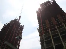 东方之门朝东全湖景,诚意出售,40年可注册公司。