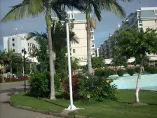 独栋别墅 位置佳 地上三层,地下一层