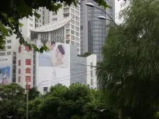 俯瞰风貌区景观,高品质社区,刷卡入户,车位充足。