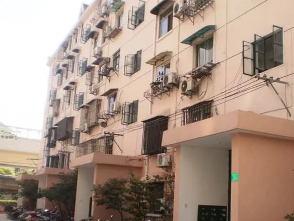 哈密路428弄小区实景图