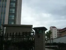 19年房龄 中间楼层 人车分流 地下车库 环境很好