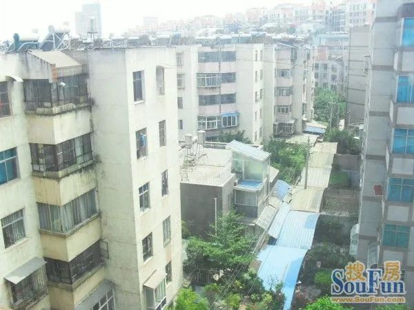 小区相关图
