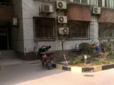 栾树下儿郎朗读忙,南北两房一厅祝您开启美好人生!