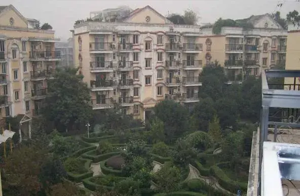 名景花园实景图