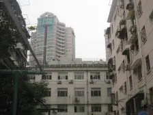 近江苏路地铁,中间楼层的南北两房,光线视野好!