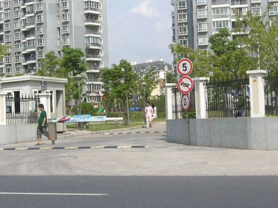 小区相关图