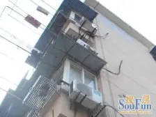 大两房,交通便利,居家装修,诚意出售