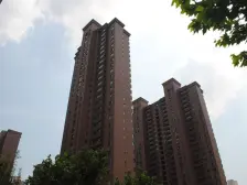 长宁2011年次新房,位置安静不靠路