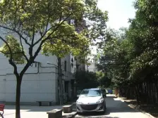 一梯两户,全明带院子,随时看房,税费少,位置好