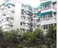 中间楼层 西边套,业主诚意出售,单价低,总价低 海华