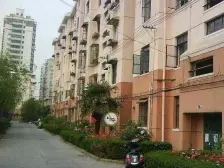 35万精装 两房一厅 边套全面户型 电梯房 有大露台