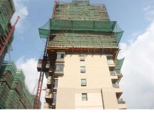 底复特殊户型,有院子和地下室,居住舒适,使用面积大