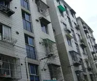 铁岭路110弄小区1室东南朝向180.00万元/套出售