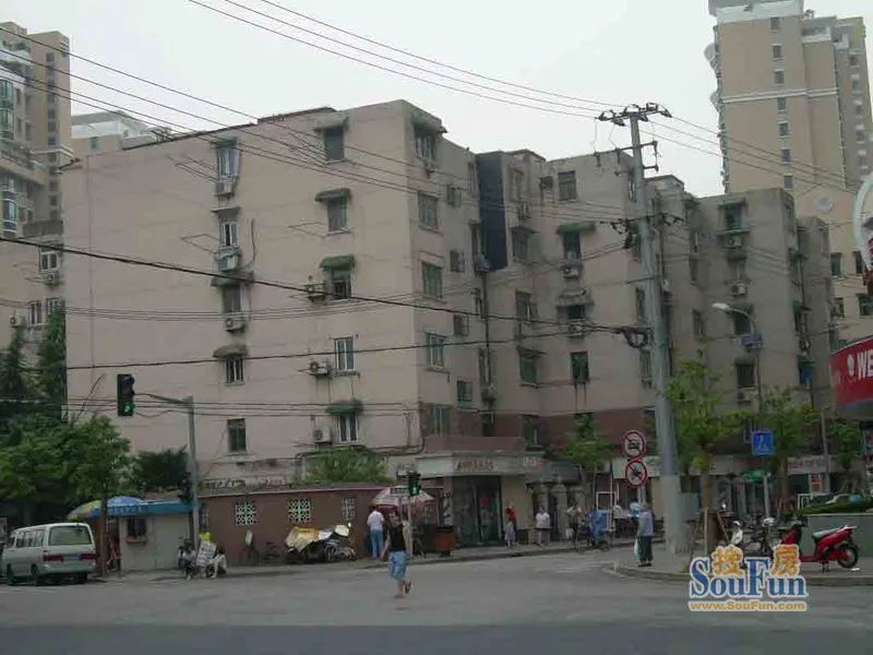 小区相关图