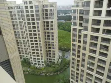 保利C户型,89平+8平米,满五年,电梯高楼层。