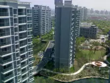 三开间朝南飞机户型两房+地铁50米+采光好+配套齐全