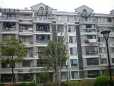 13号线200米~飞机户型的三房!小区环境新!