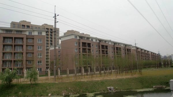 小区相关图