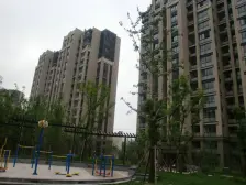 绿地新江桥城三期 2室2厅 南 北