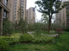 底商丰富,近地铁,近万达,小区位置佳