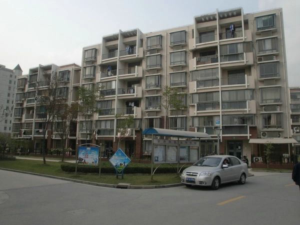小区相关图