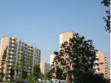 新上房源位置好楼层佳,户型方正生活设施齐全,近地铁