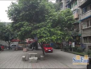 滨江东路226号2室1厅南