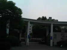 新上房源,中间楼层,有产权车位,委托销售,看房小廖有钥匙