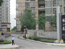 精致两房 朝东南方 空间利用好