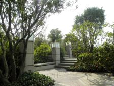 低密度社区,高绿意盎然,清晨推窗即享鲜氧生活